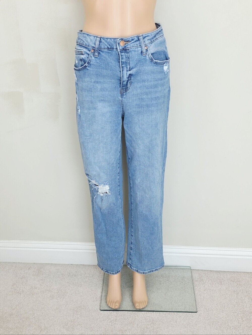 BCBGeneration Skater Straight Distressed Jeans Pants - Picture 2 of 10